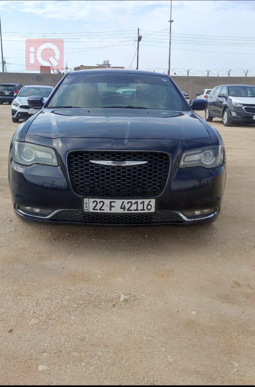 کرایسلەر 300